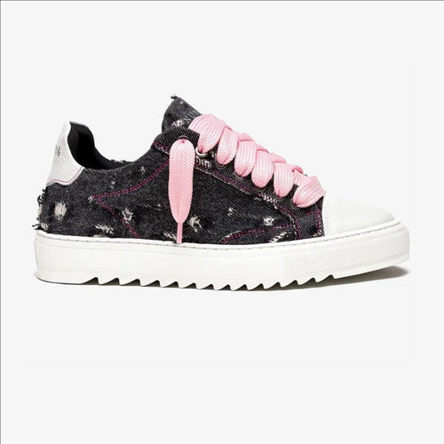 NUM Sneakers